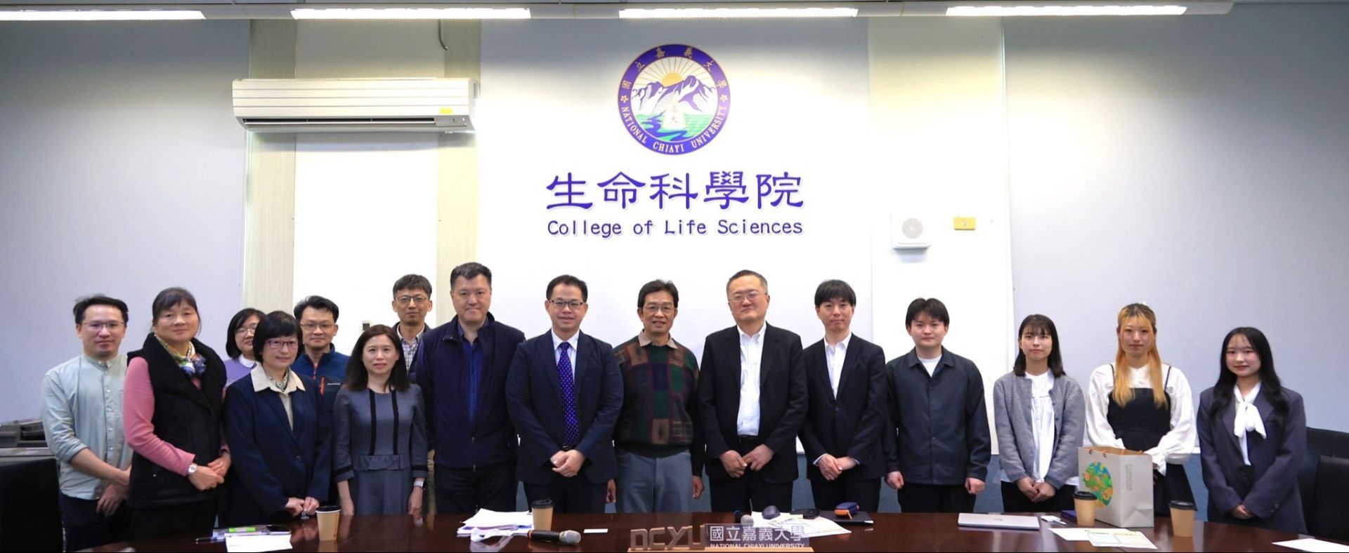 	日本德島大學師生來訪與嘉大生科院進行生醫學術研究交流