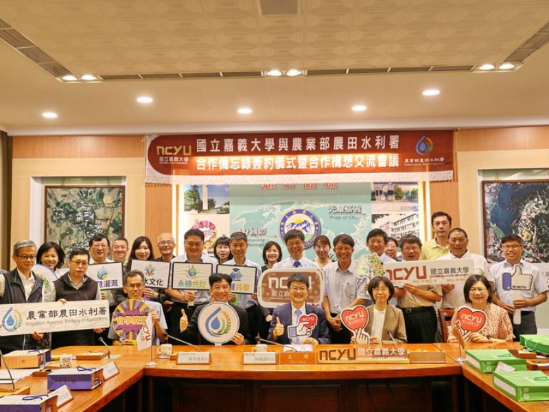 嘉大與農水署推動光電風雨球場 新民校區活化打造綠能運動場