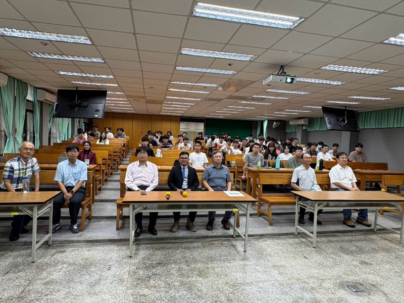 國立嘉義大學機械與能源工程學系辦理國際學者專題演講 邀請印尼日惹加查馬達大學學者分享智慧汽車座椅研究　深化國際學術交流