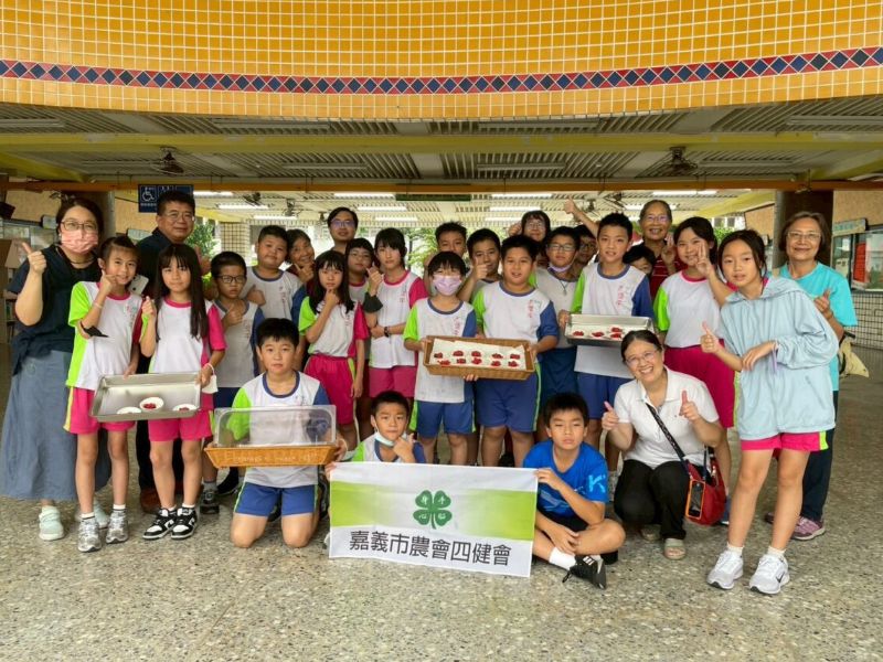 無人機飛進校園 嘉義僑平國小打造食農教育新亮點