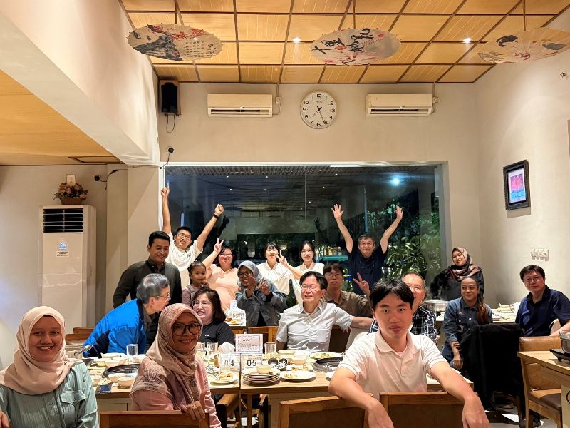 何主任宴請本系師生與本系印尼系友