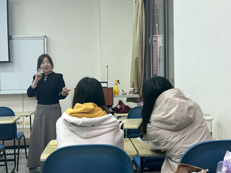 帶領學生學習字母與聲音的對應關係