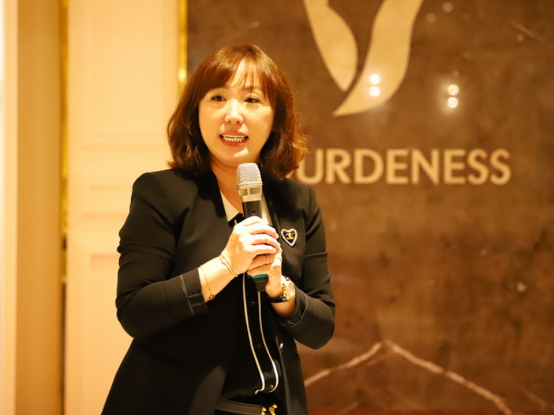 佐登妮絲集團陳玉倩行政長致詞。