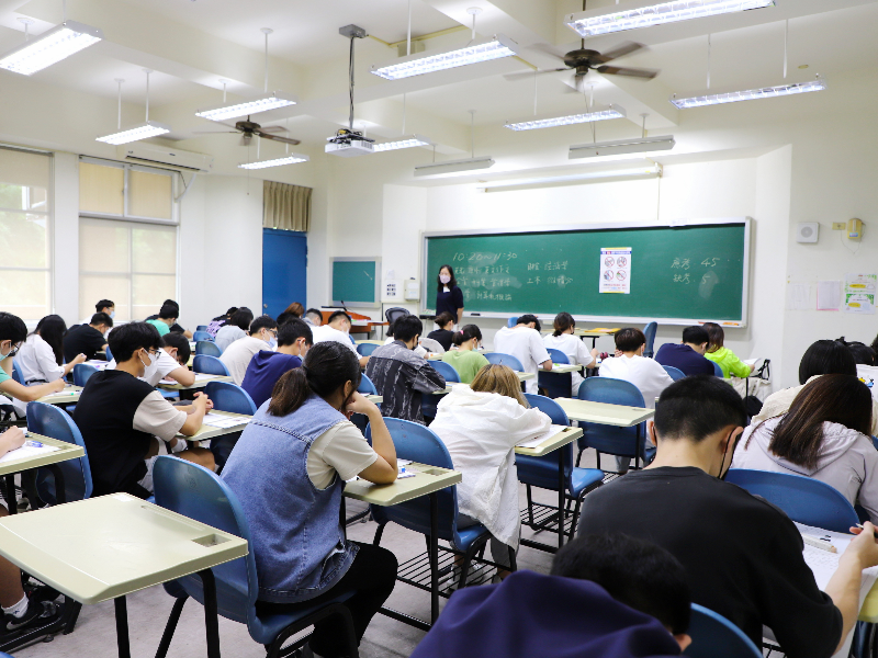 圖3:考試當日考場秩序良好，無重大違規事件。