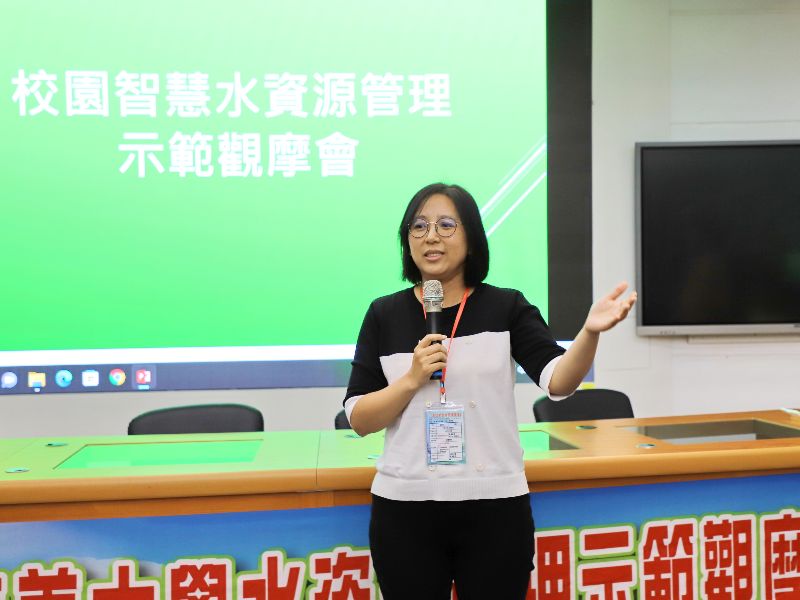 經濟部水利署耿承孝簡任正工程司致詞。
